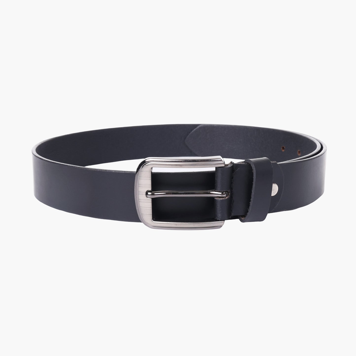 B01 Smooth black leather belt